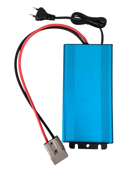 Зарядное устройство 3.65V 30A для Li-ion аккумулятора  с цифровым дисплеем и активным охлаждением